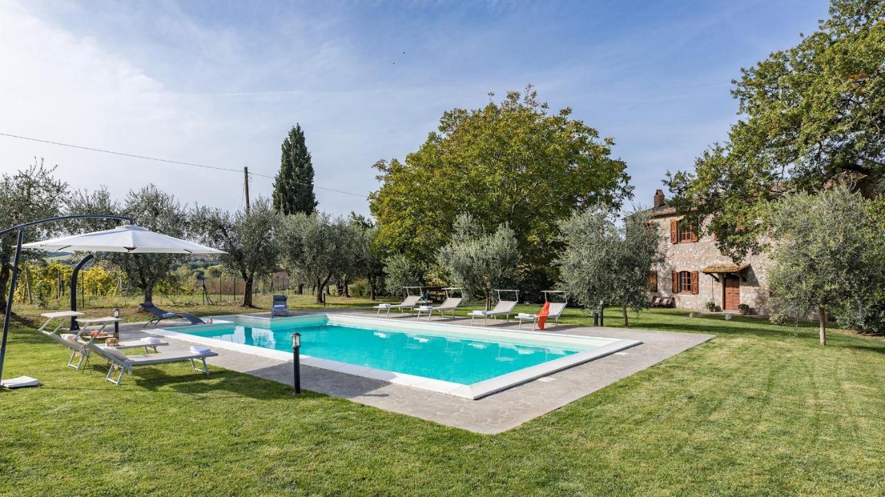 Casale Le Tre Querce 8&1, Emma Villas オルヴィエート エクステリア 写真
