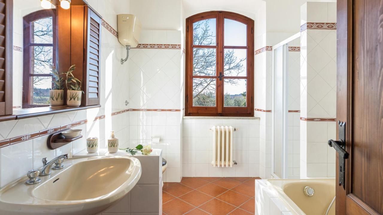 Casale Le Tre Querce 8&1, Emma Villas オルヴィエート エクステリア 写真