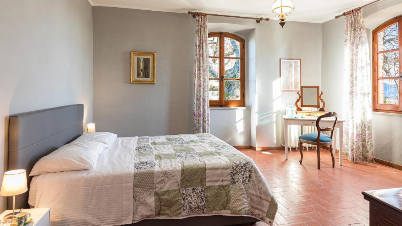 Casale Le Tre Querce 8&1, Emma Villas オルヴィエート エクステリア 写真
